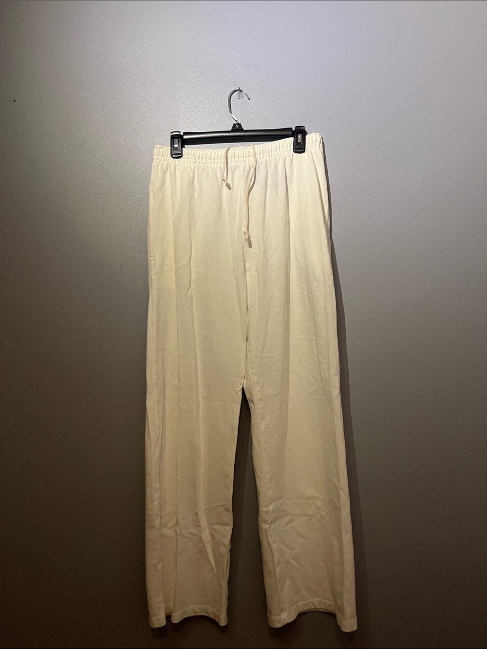 Brandy Melville White Drawstring Sweatpants